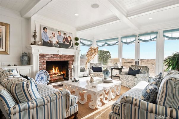 Fireplace, Interior, Living room, Recessed Lighting