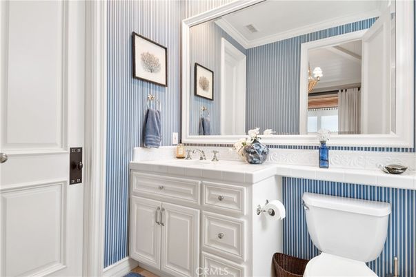 Bathroom, Interior, Tile Countertops