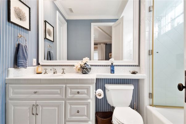 Bathroom, Interior, Tile Countertops