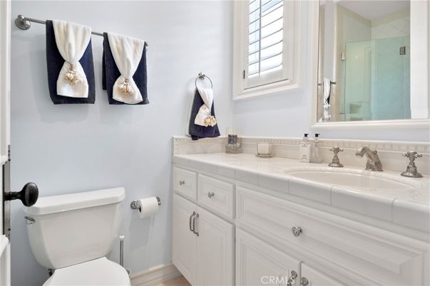 Bathroom, Interior, Tile Countertops