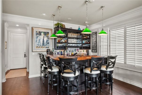 Interior, Pendant Lights, Recessed Lighting, Wood Texture Flooring