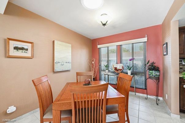 Dining room, Interior