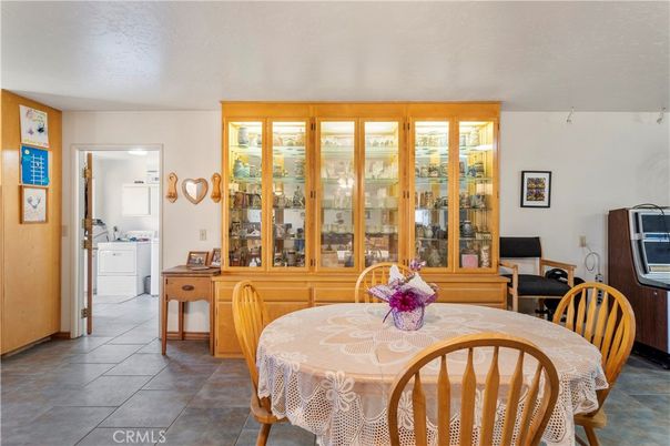 Dining room, Interior