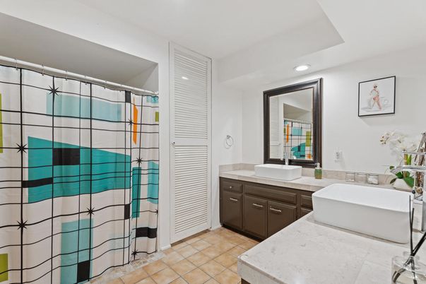 Bathroom, Free Standing Baths, Interior, Recessed Lighting
