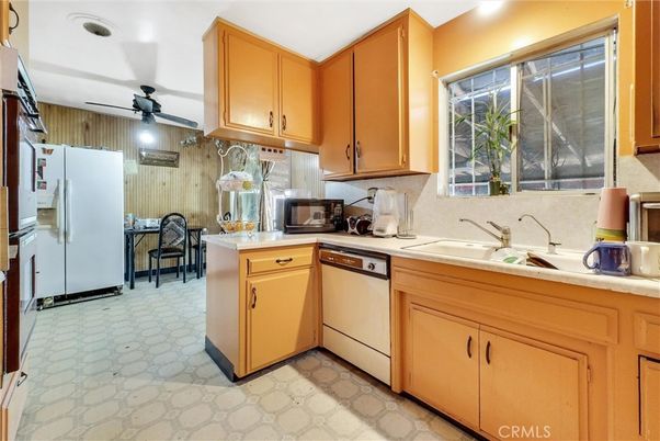 Dining room, Interior, Kitchen, Recessed Lighting
