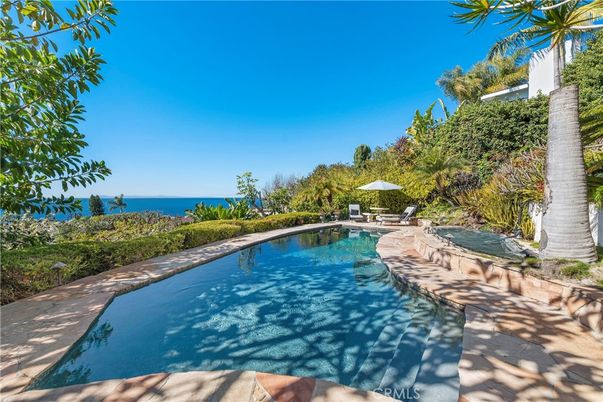 Exterior, Pool, Water
