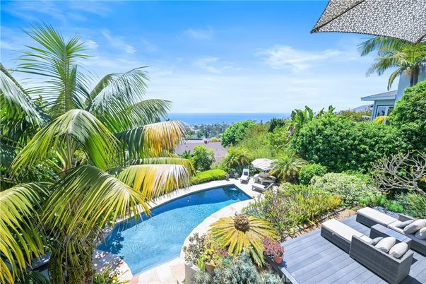 Exterior, Pool, Water