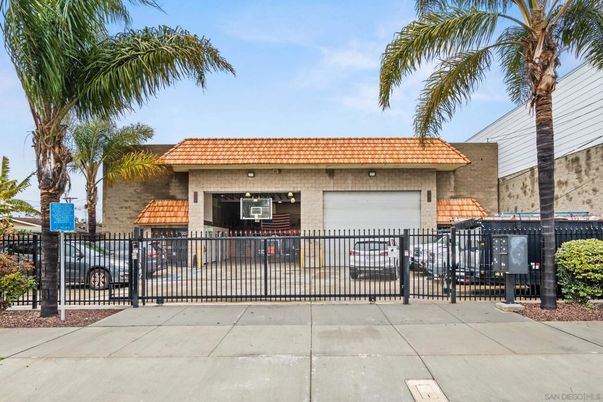 Attached, Exterior, Facade, Brick Facade, Mediterranean