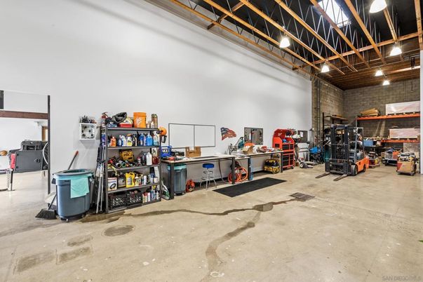 Garage, Interior, Stone Walls