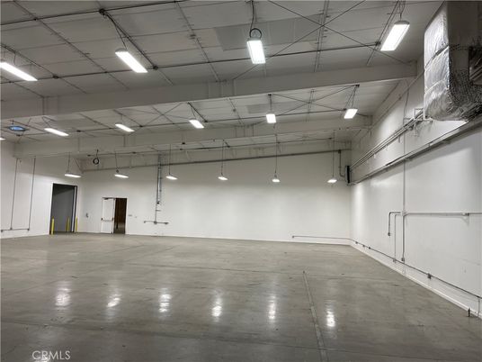 Empty room, Interior, Pendant Lights