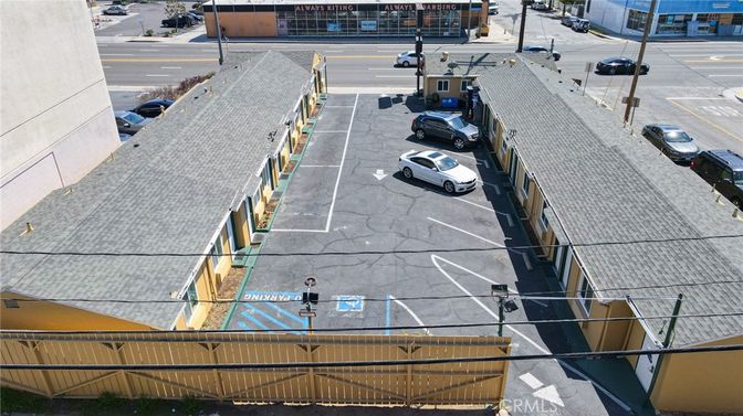 Exterior, Drone
