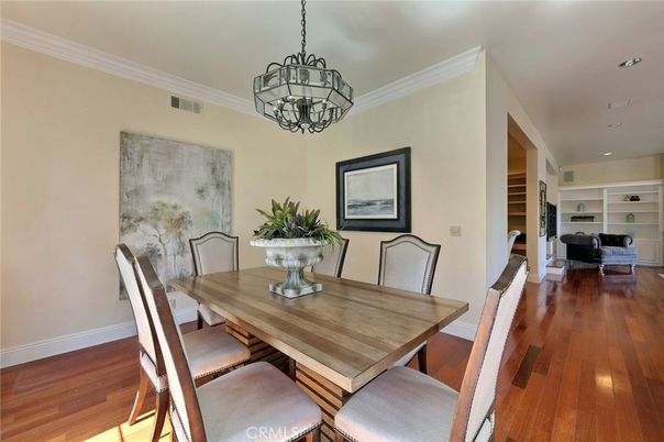 Chandelier, Dining room, Interior, Recessed Lighting, Wood Texture Flooring