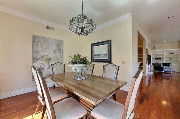Chandelier, Dining room, Interior, Recessed Lighting, Wood Texture Flooring