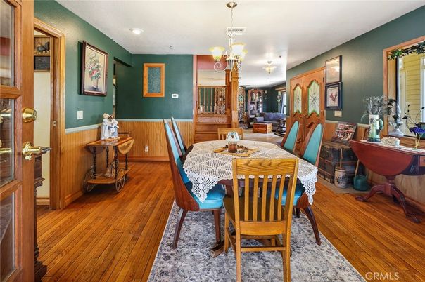 Chandelier, Dining room, Interior, Recessed Lighting, Wood Texture Flooring