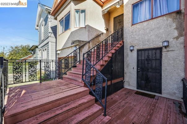 Exterior, Wood Texture Flooring