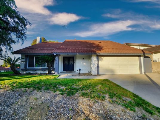 Attached, Backyard, Exterior, Facade, Ranch