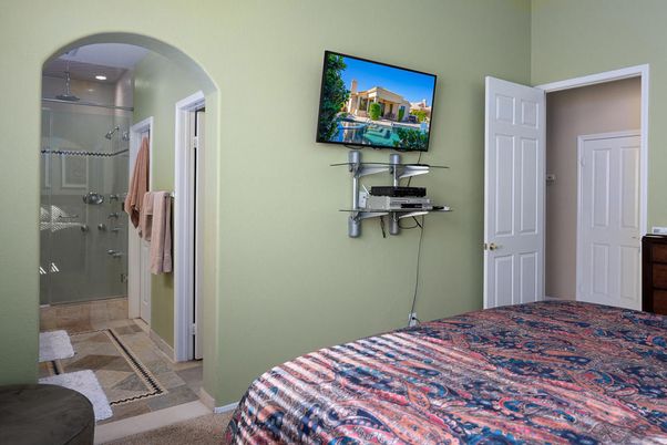 Bathroom, Bedroom, Glass Shower, Interior, Recessed Lighting