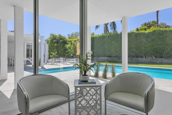 Exterior, Interior, Pool