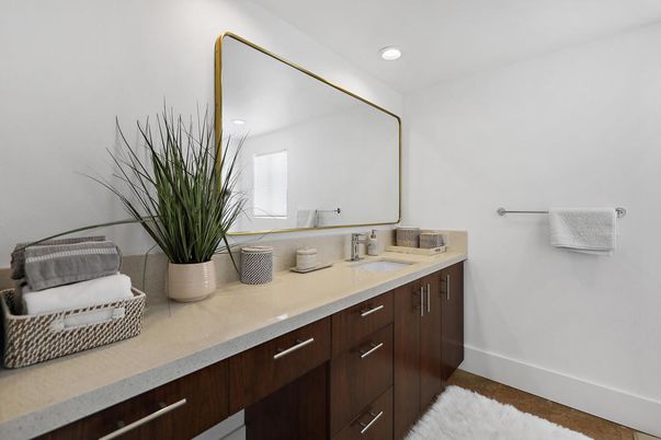 Bathroom, Dual Sink Vanities, Interior, Recessed Lighting