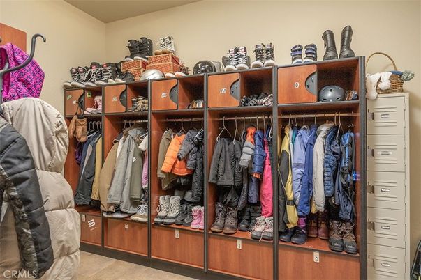 Interior, Walk-in Closets