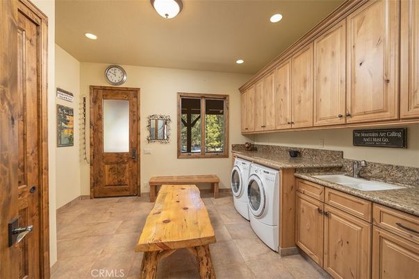 Interior, Recessed Lighting, Washer