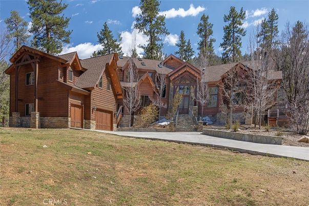Backyard, Exterior, Facade, Log Home