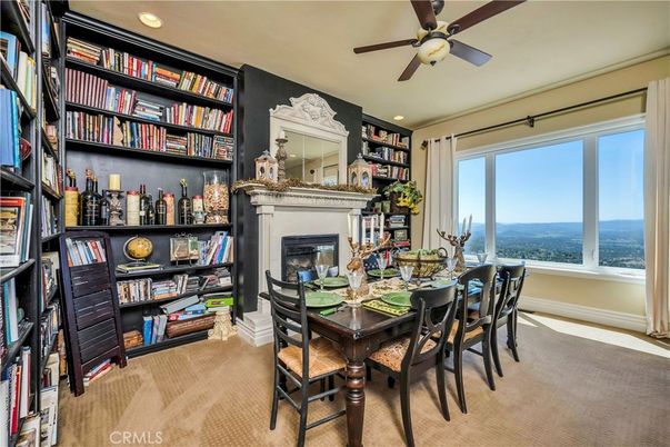 Dining room, Fireplace, Interior, Recessed Lighting, Water