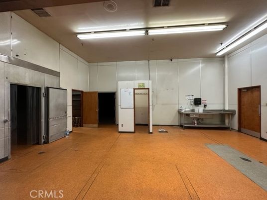 Elevator, Interior