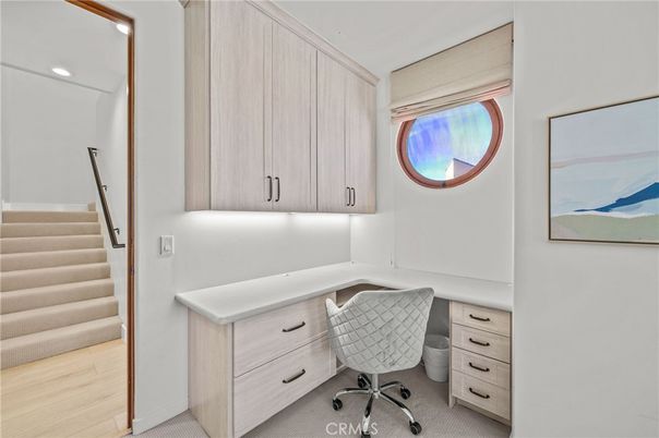 Home Office, Interior, Recessed Lighting, Wood Texture Flooring