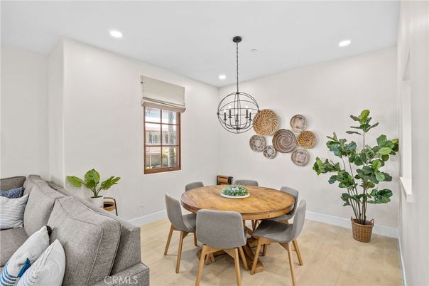 Chandelier, Dining room, Interior, Recessed Lighting, Wood Texture Flooring