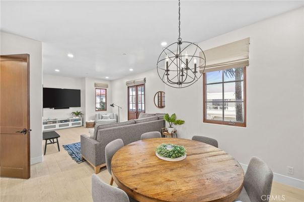 Chandelier, Dining room, Interior, Living room, Recessed Lighting, Wood Texture Flooring