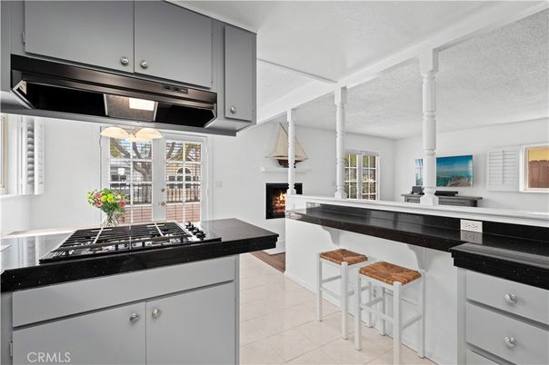 Fireplace, Interior, Kitchen