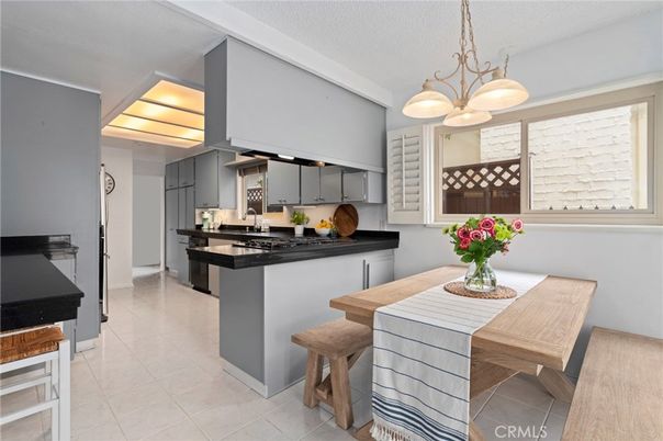 Dining room, Interior, Kitchen, Pendant Lights
