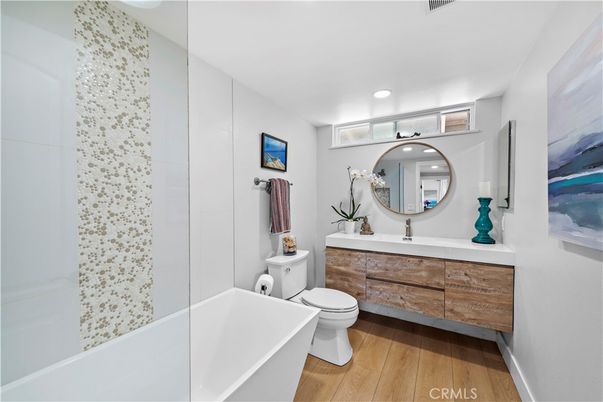 Bathroom, Interior, Recessed Lighting, Wood Texture Flooring