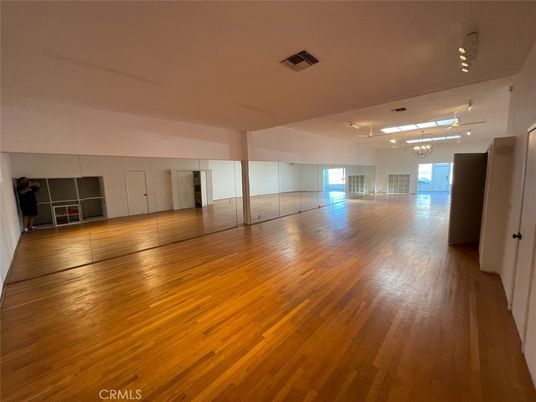 Empty room, Interior, Pendant Lights, Wood Texture Flooring