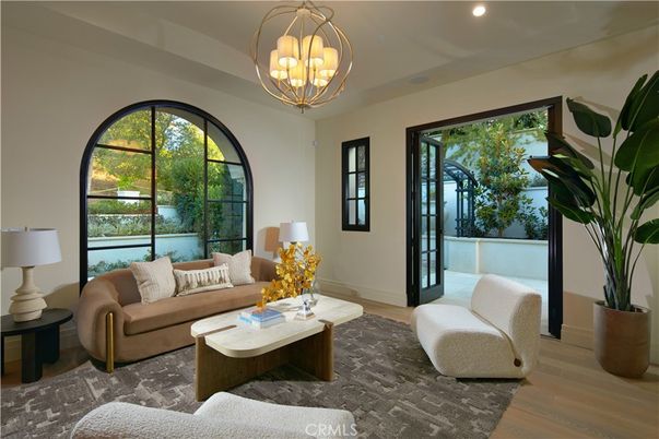 Chandelier, Interior, Living room, Recessed Lighting, Wood Texture Flooring