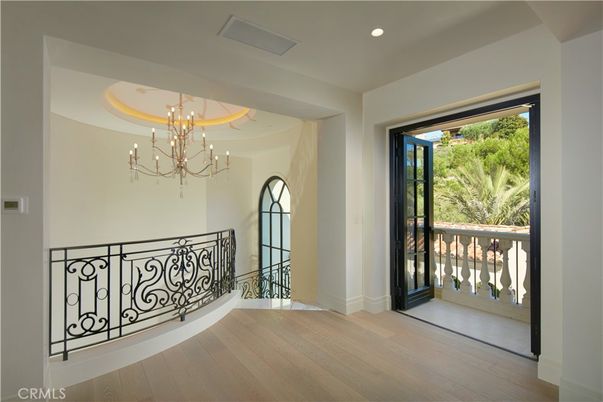 Chandelier, Interior, Recessed Lighting, Wood Texture Flooring
