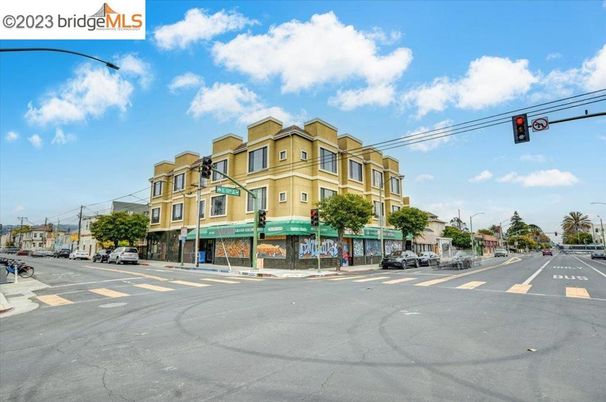 Exterior, Facade, Condo Building