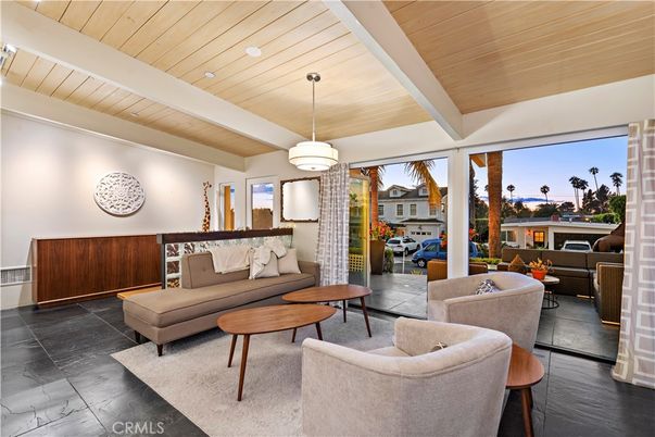 Interior, Living room, Pendant Lights, Wooden Ceilings