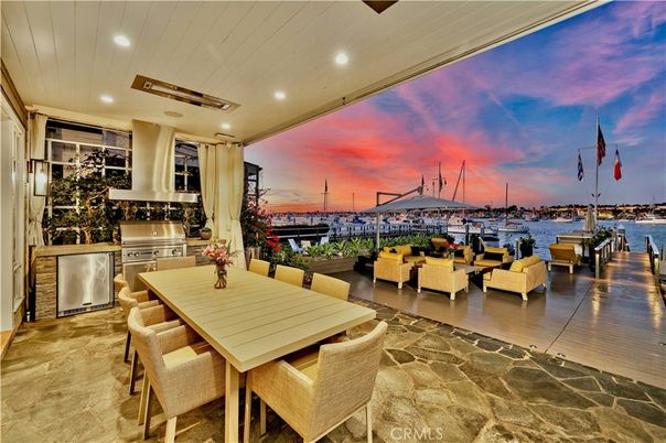 Dining room, Exterior, Water