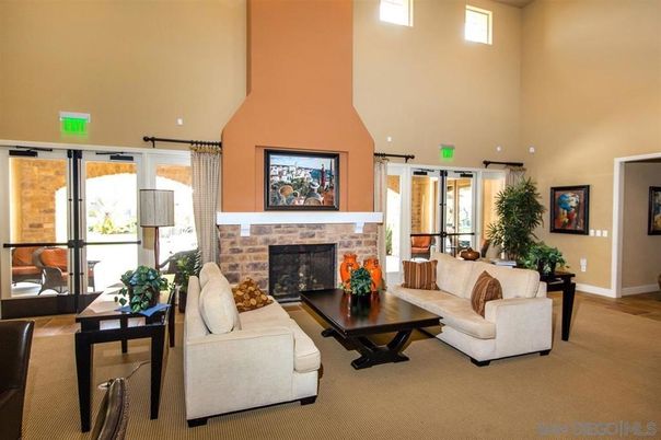 Fireplace, Interior, Living room, Recessed Lighting