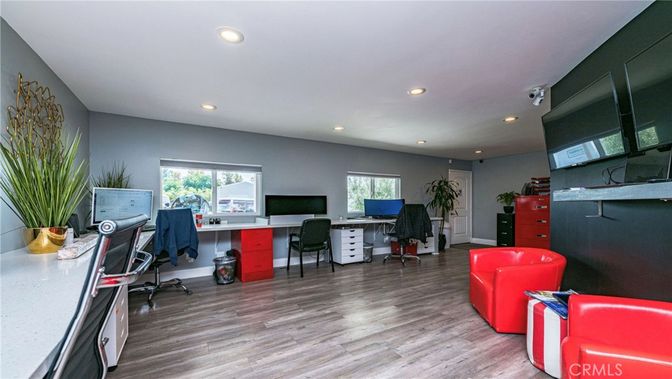 Home Office, Interior, Recessed Lighting, Wood Texture Flooring