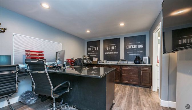 Home Office, Interior, Recessed Lighting, Wood Texture Flooring