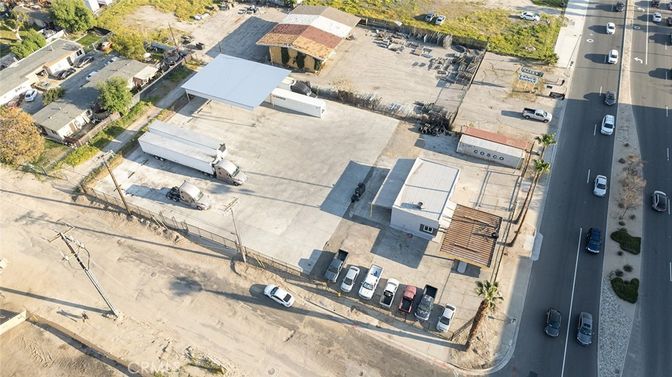 Exterior, Drone