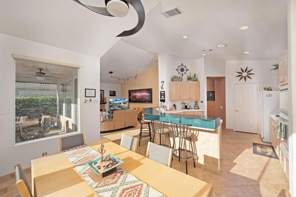 Dining room, Interior, Kitchen, Recessed Lighting