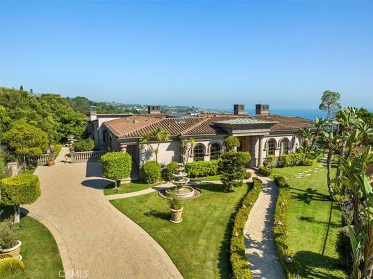 Backyard, Exterior, Facade, Water, Mediterranean