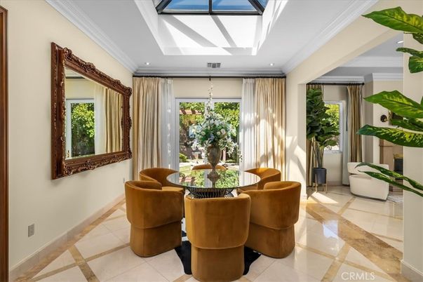 Dining room, Glass Ceilings, Interior, Recessed Lighting
