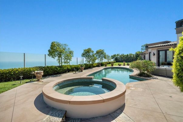 Exterior, Pool, Water