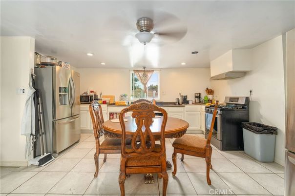 Dining room, Interior, Kitchen, Recessed Lighting