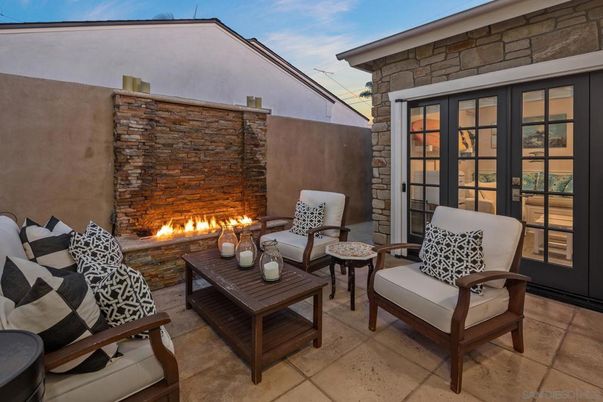 Exterior, Fireplace